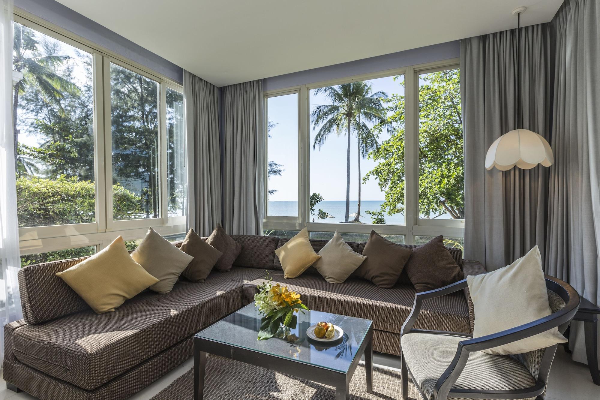 Kantary Beach Hotel Villas & Suites Khao Lak Exterior photo
