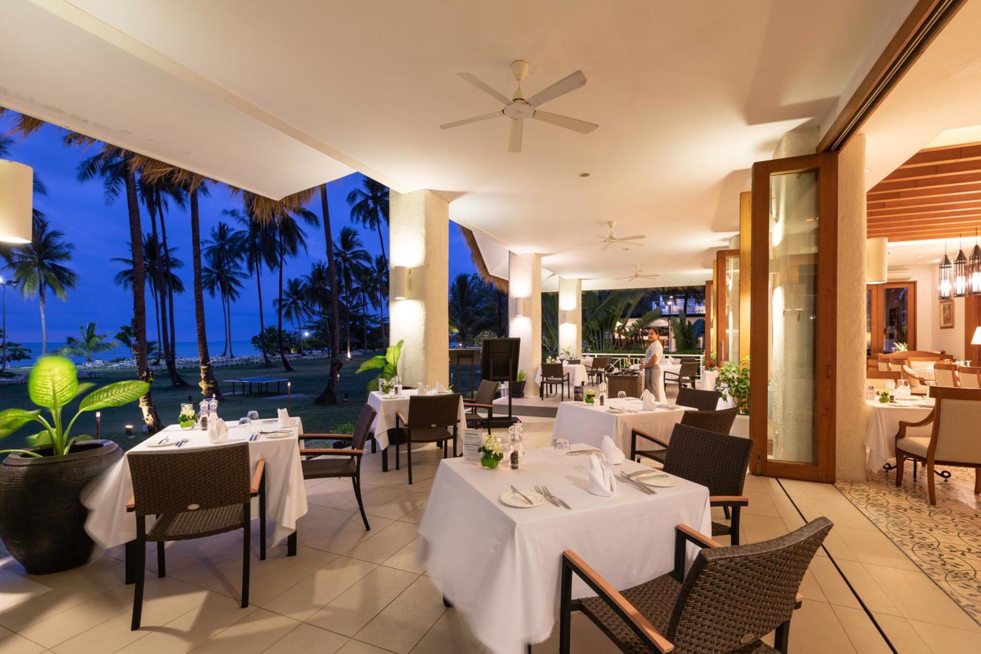 Kantary Beach Hotel Villas & Suites Khao Lak Exterior photo
